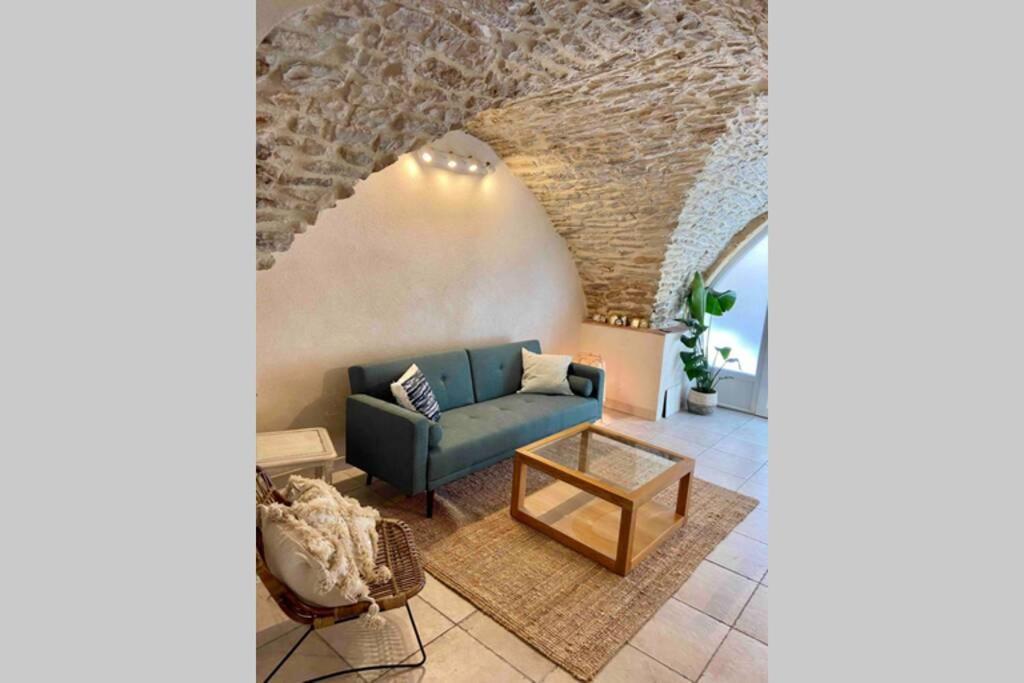 Superbe Appartement En Pierre Fraichement Renove Bernis 外观 照片